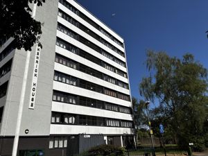 Photo 1- click for photo gallery